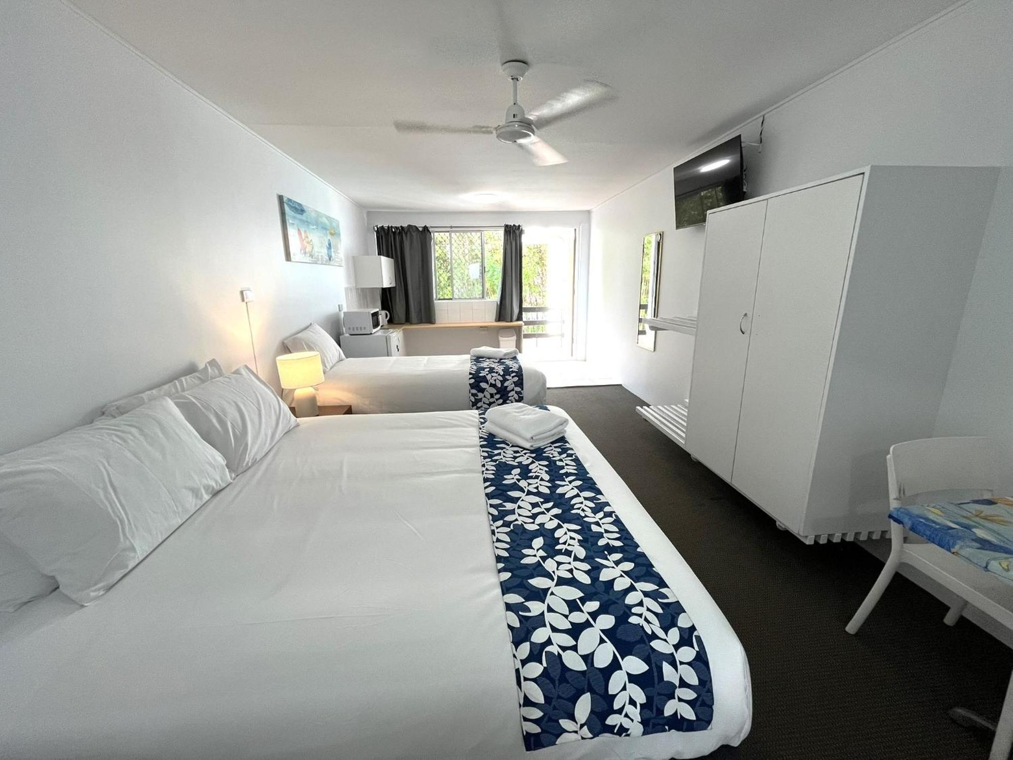 Browns Broadbeach Gold Coast Exterior foto